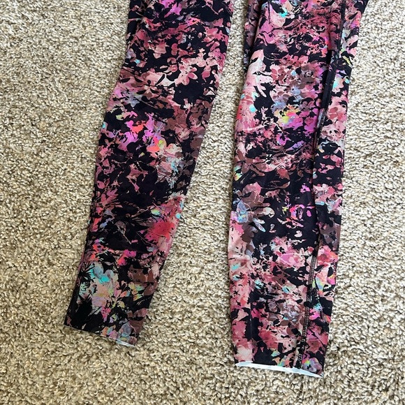 Lululemon Base Pace HighRise Tight 28" Stencil Blossom Red Multi Women’s Size 10 - Picture 9 of 11